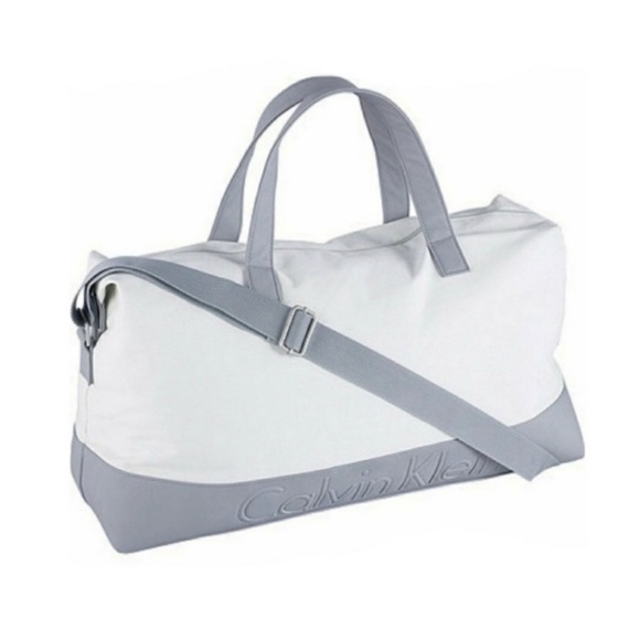 Calvin Klein Other - CALVIN KLEIN DUFFLE TRAVEL BAG